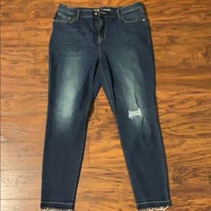 Old Navy rockstar high rise distressed jeans Sz 16